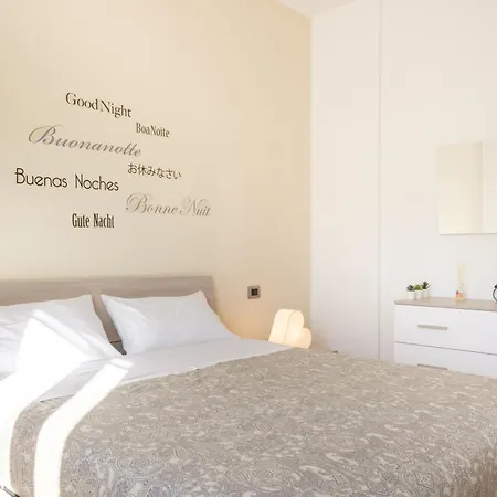 Appartement Scandellari Apartments - Comfortable Stay For 2 Guests, No Elevator Bologna