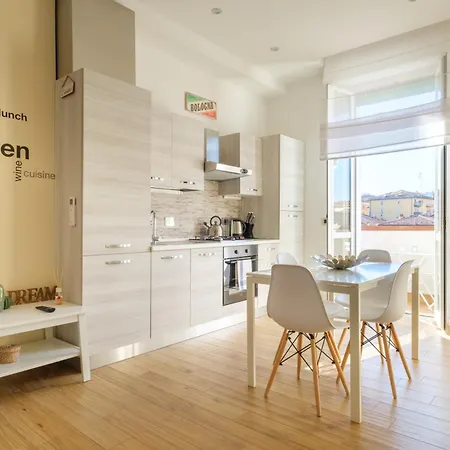 Appartement Scandellari Apartments - Comfortable Stay For 2 Guests, No Elevator Bologna